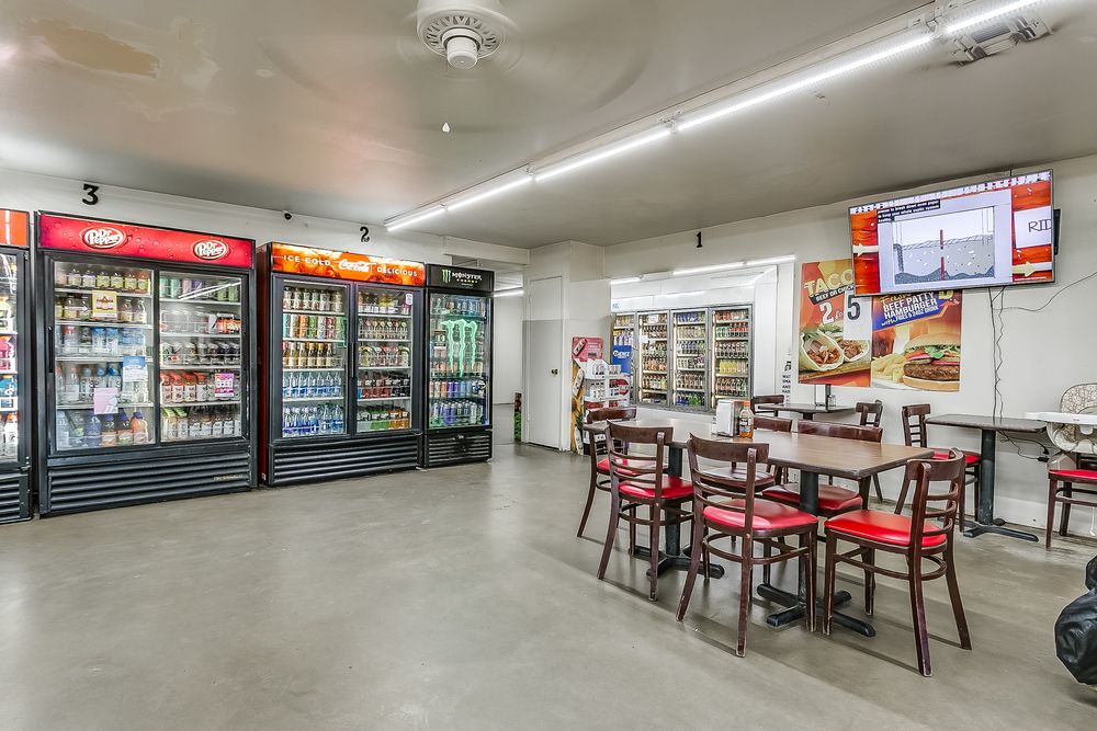 Howdy Convenience Store: 10432 FM 1902, Crowley, TX 76036